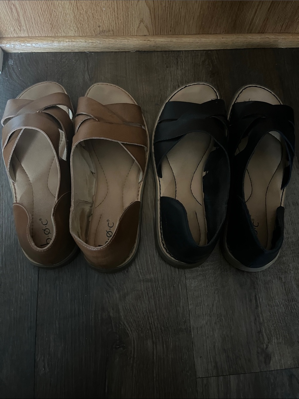 b.o.c. Crisscross Leather Sandals — Brown and Black 2prs/$20 SZ 8 - Picture 3 of 3
